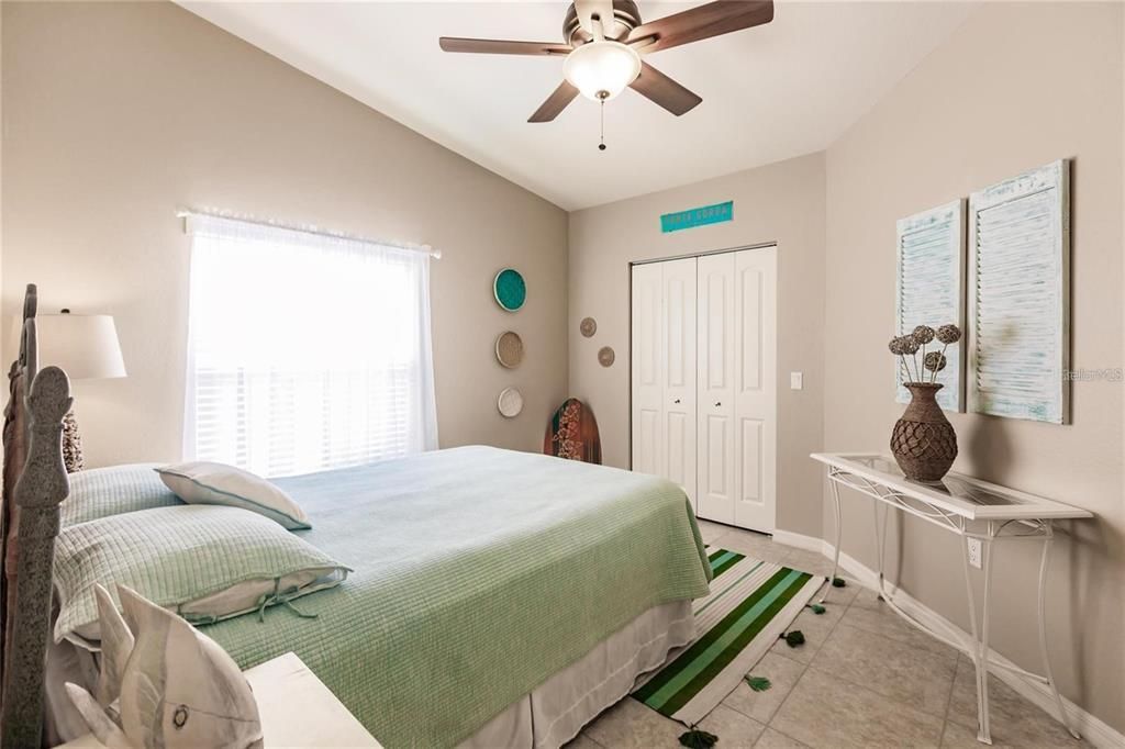 В аренду: $2,100 (3 спален, 2 ванн, 1765 Квадратных фут)