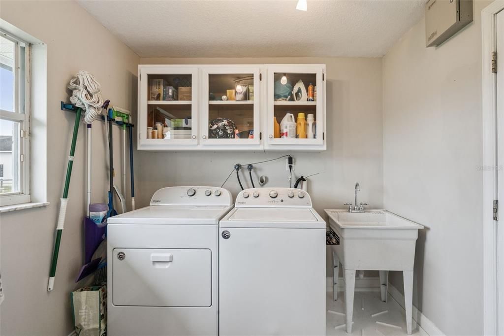 Activo con contrato: $748,000 (3 camas, 2 baños, 1613 Pies cuadrados)