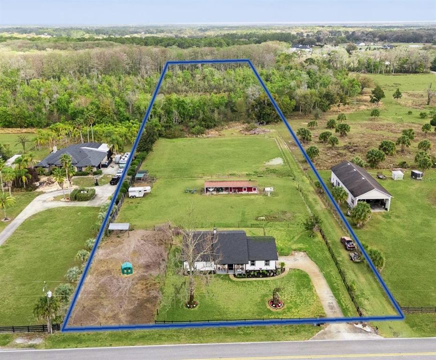 Activo con contrato: $748,000 (3 camas, 2 baños, 1613 Pies cuadrados)