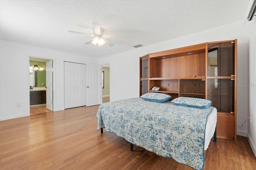 Activo con contrato: $225,000 (2 camas, 2 baños, 1520 Pies cuadrados)