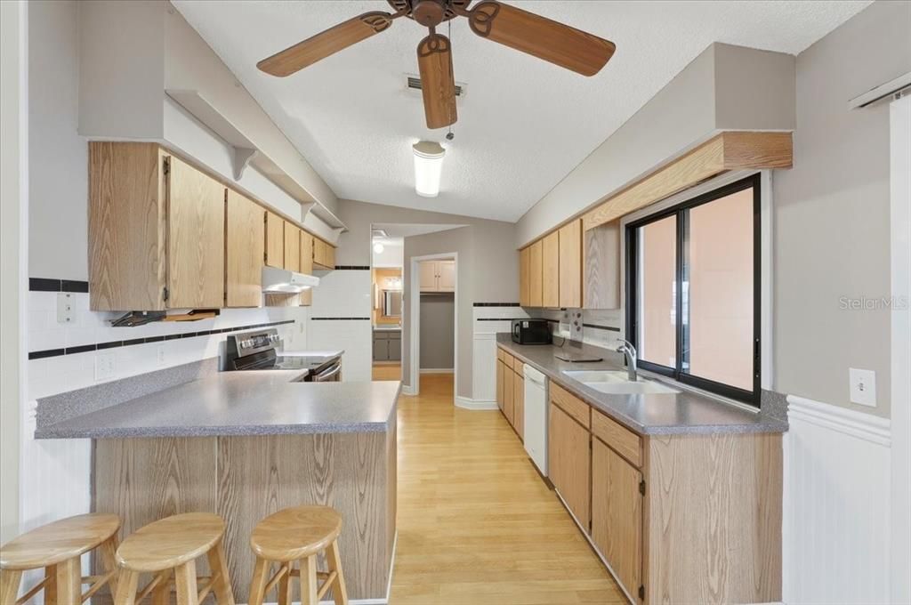 Activo con contrato: $225,000 (2 camas, 2 baños, 1520 Pies cuadrados)