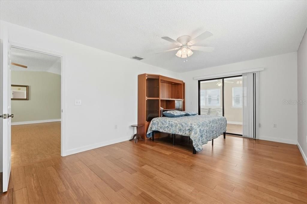 Activo con contrato: $225,000 (2 camas, 2 baños, 1520 Pies cuadrados)