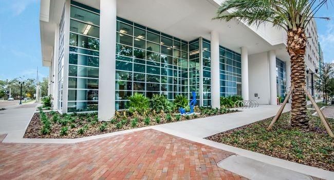 For Rent: $2,800 (2 beds, 2 baths, 1075 Square Feet)