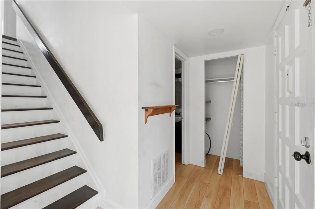 На продажу: $197,000 (3 спален, 2 ванн, 1482 Квадратных фут)