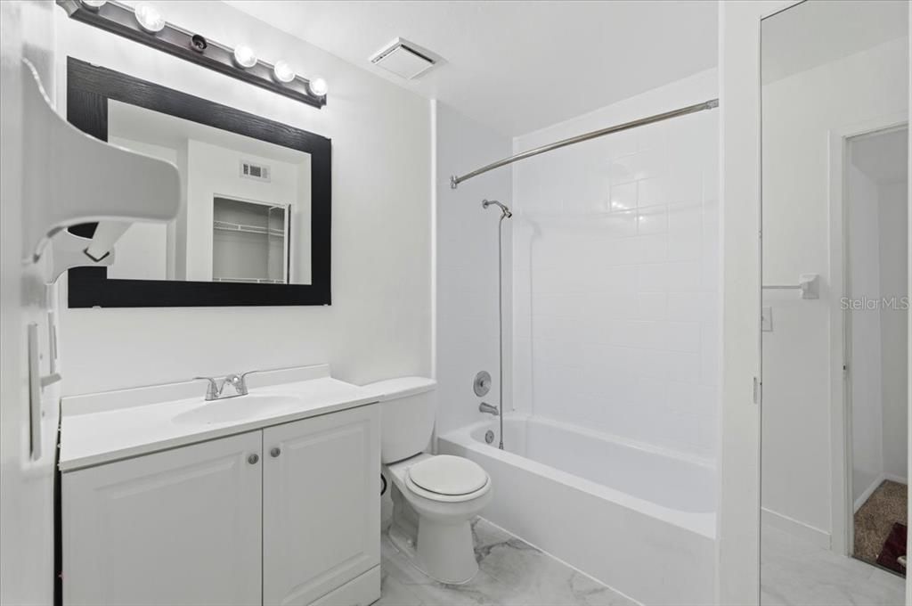 На продажу: $197,000 (3 спален, 2 ванн, 1482 Квадратных фут)