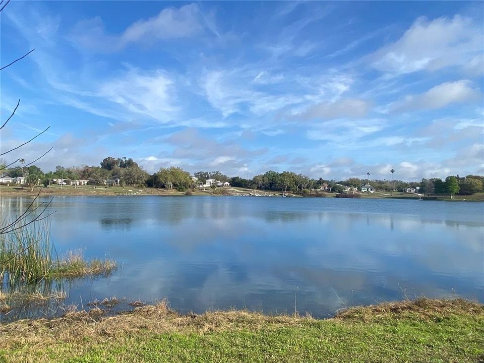For Sale: $285,000 (3 beds, 1 baths, 1060 Square Feet)