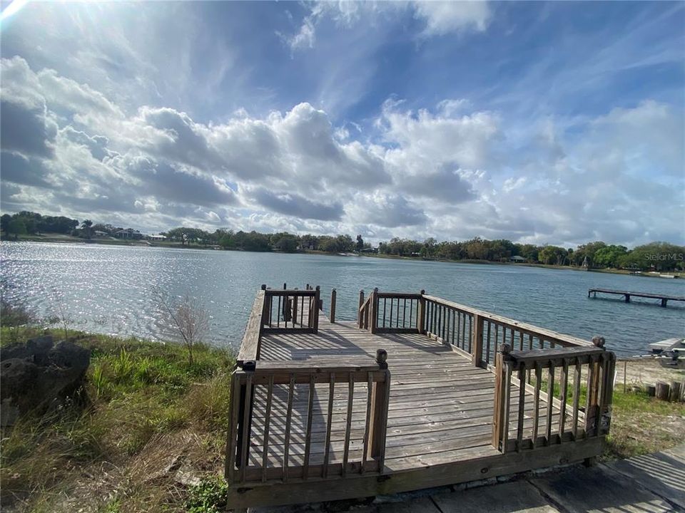 For Sale: $285,000 (3 beds, 1 baths, 1060 Square Feet)