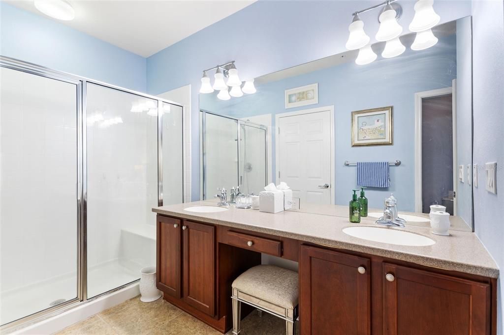 Под контрактом: $245,000 (2 спален, 2 ванн, 1414 Квадратных фут)