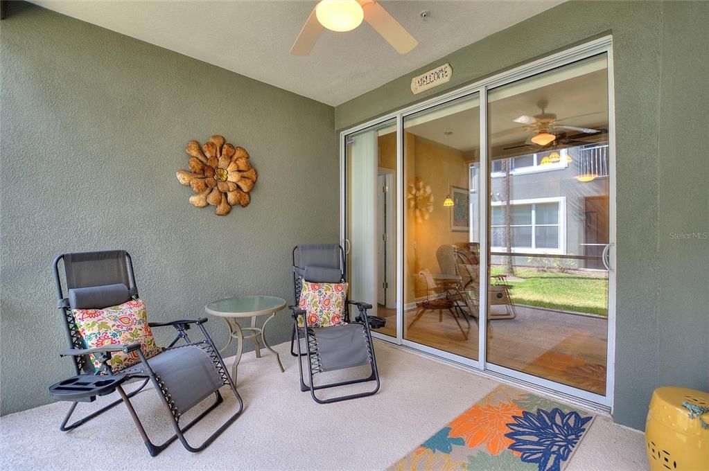 Под контрактом: $245,000 (2 спален, 2 ванн, 1414 Квадратных фут)