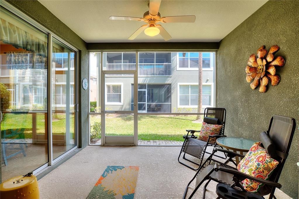 Под контрактом: $245,000 (2 спален, 2 ванн, 1414 Квадратных фут)