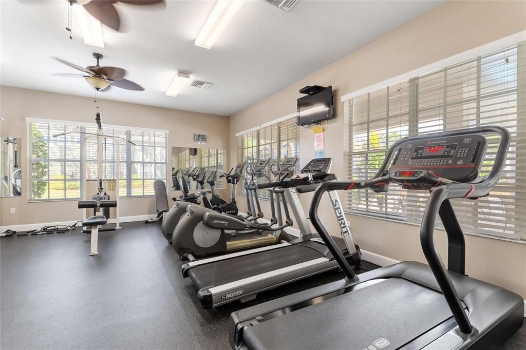 Под контрактом: $245,000 (2 спален, 2 ванн, 1414 Квадратных фут)