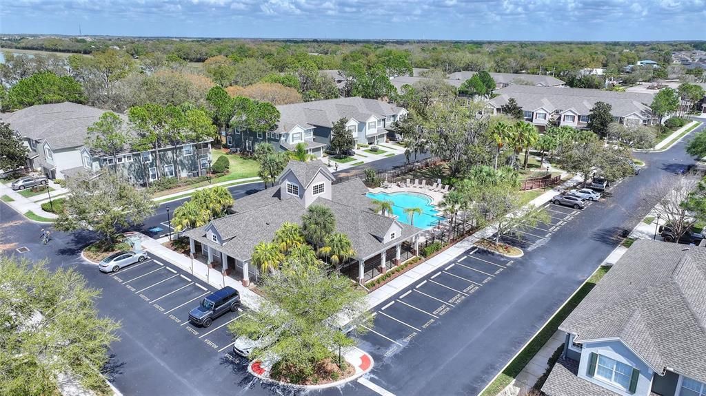 Под контрактом: $245,000 (2 спален, 2 ванн, 1414 Квадратных фут)