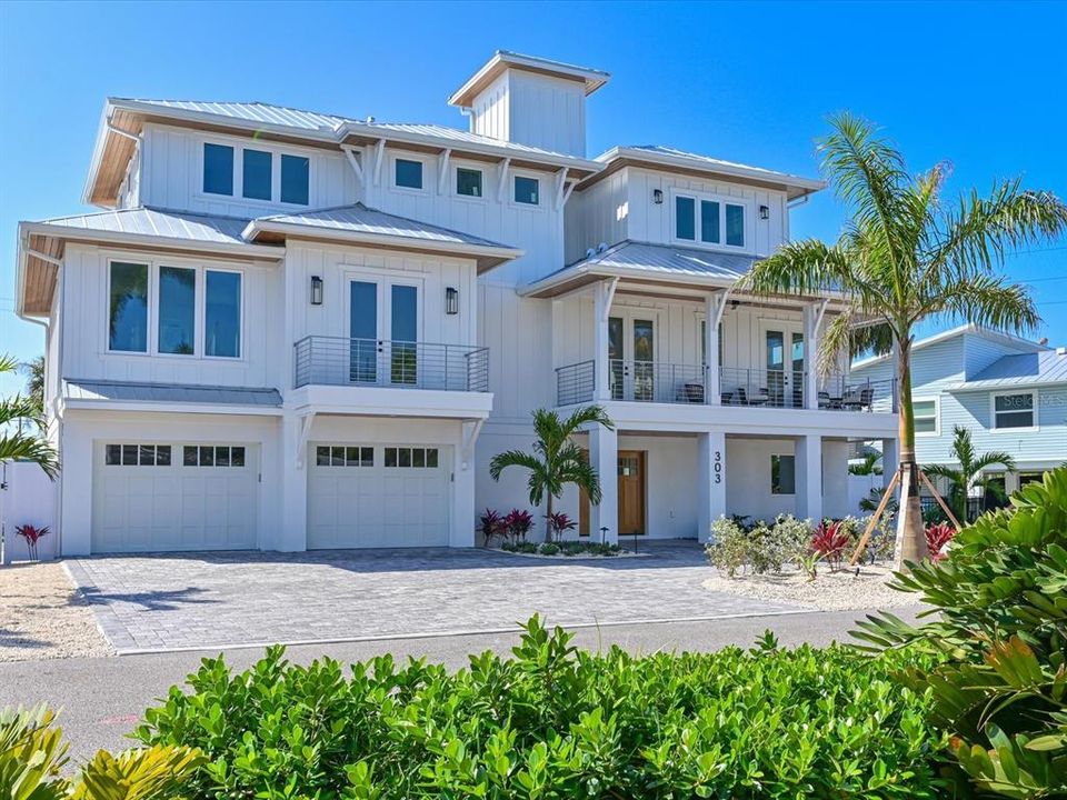 For Sale: $4,375,000 (4 beds, 4 baths, 3356 Square Feet)