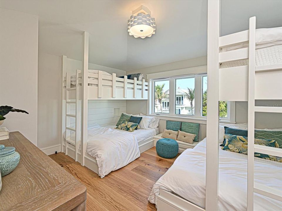 For Sale: $4,375,000 (4 beds, 4 baths, 3356 Square Feet)