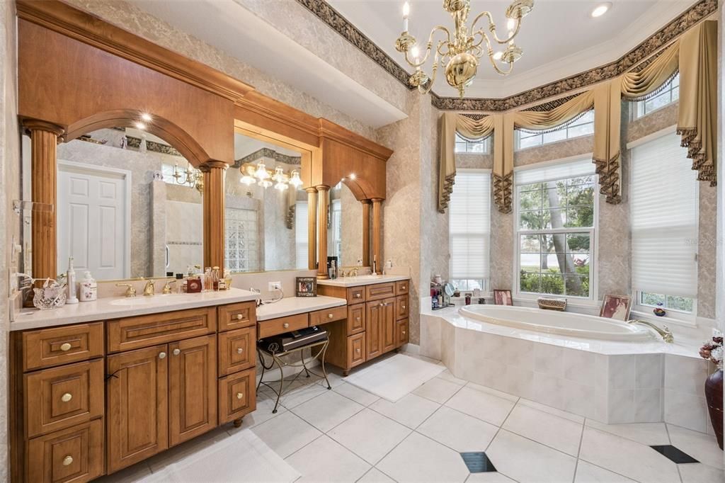 В аренду: $7,990 (5 спален, 4 ванн, 4271 Квадратных фут)