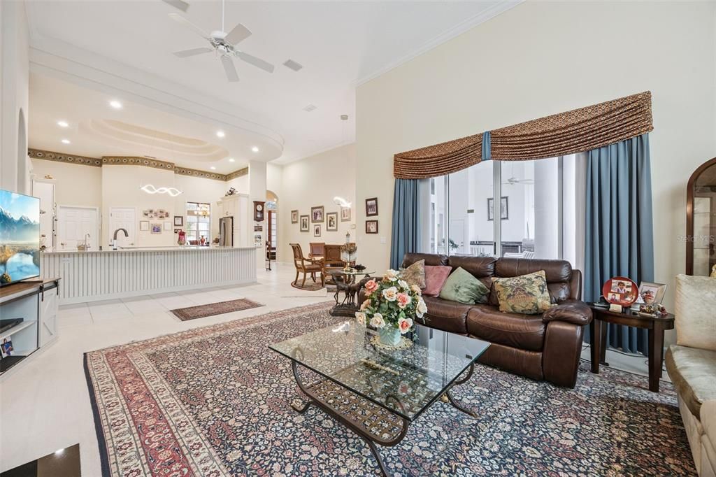 В аренду: $7,990 (5 спален, 4 ванн, 4271 Квадратных фут)