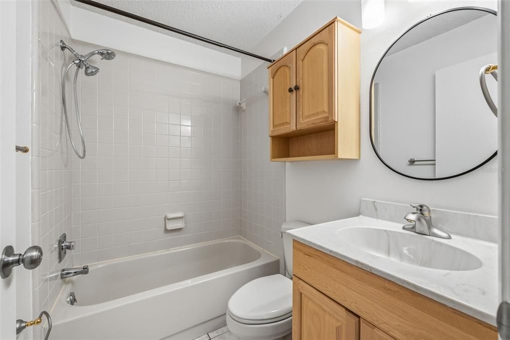 Active With Contract: $190,000 (2 beds, 2 baths, 730 Square Feet)