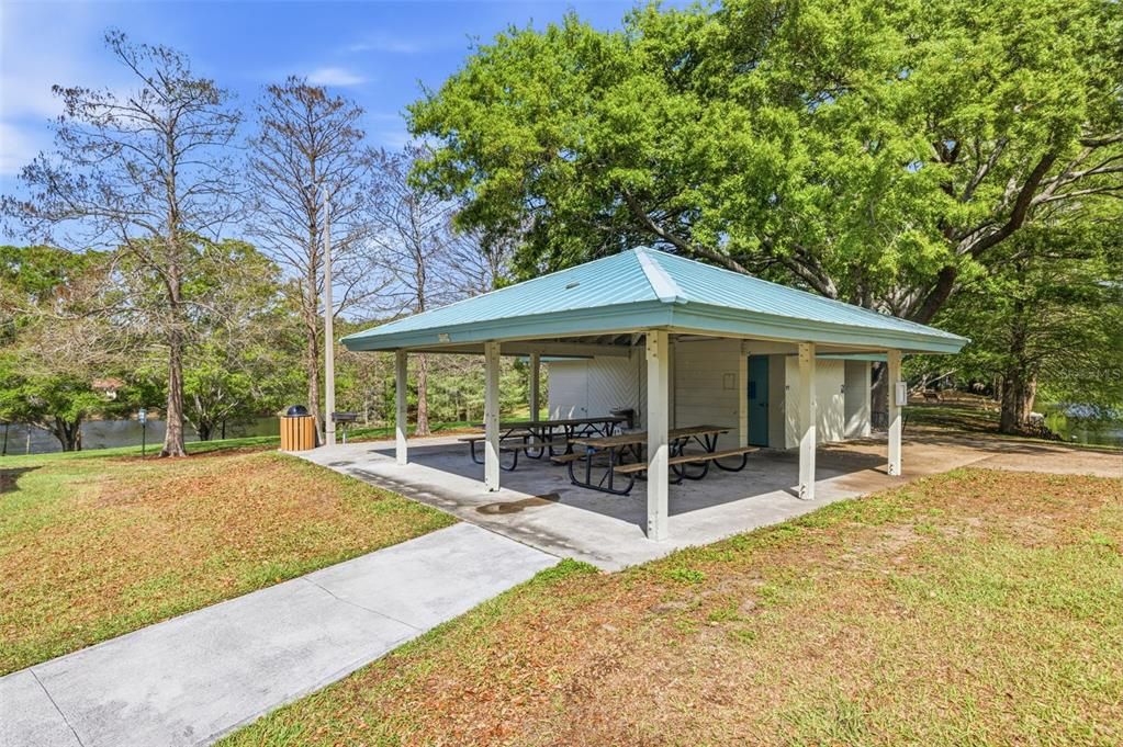 Active With Contract: $190,000 (2 beds, 2 baths, 730 Square Feet)