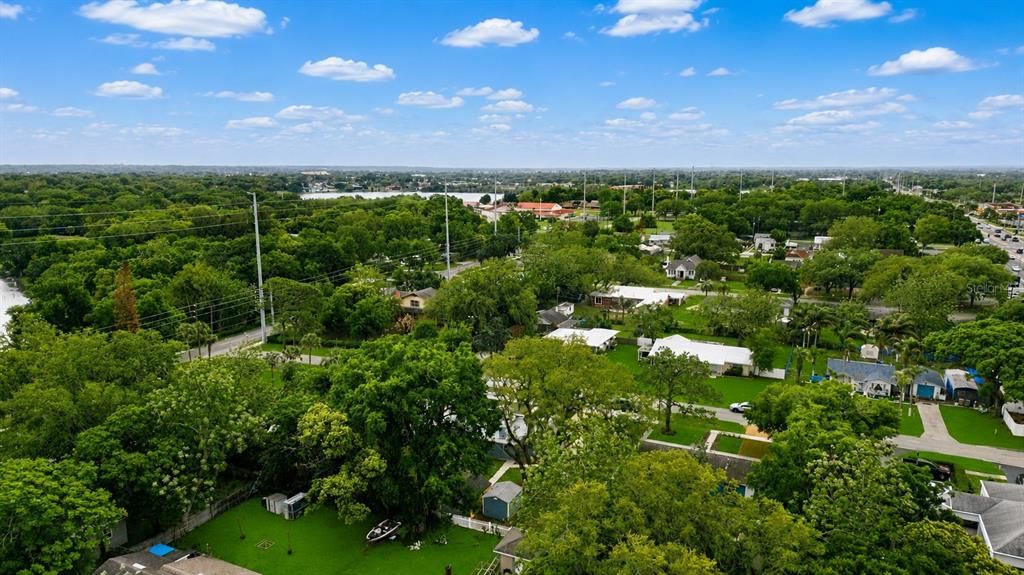 Active With Contract: $257,000 (3 beds, 3 baths, 1270 Square Feet)