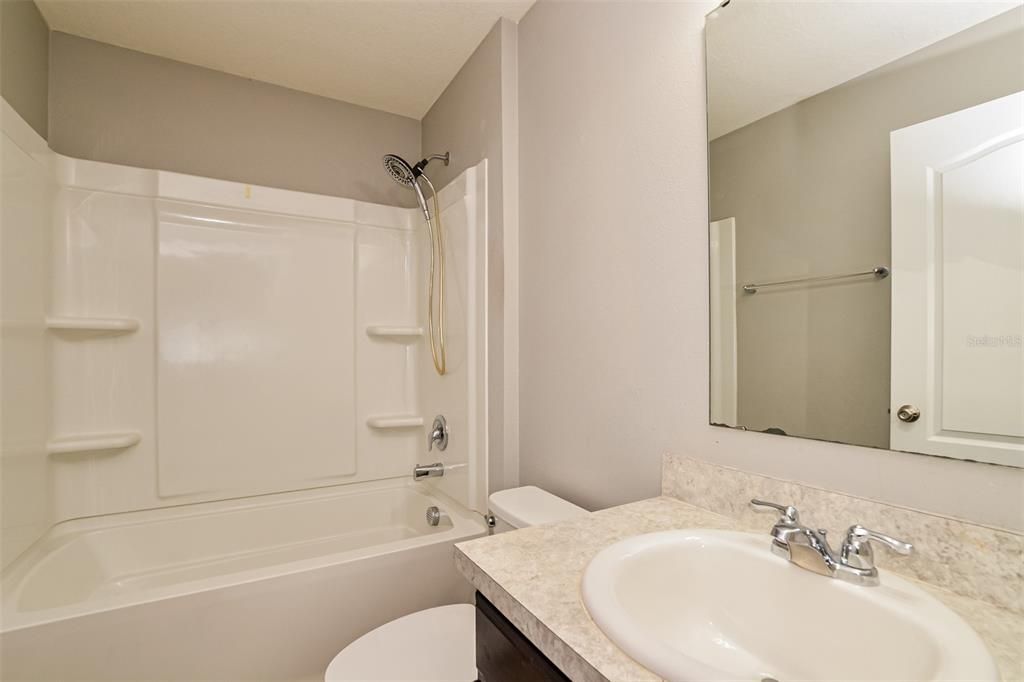 Active With Contract: $370,000 (5 beds, 3 baths, 3071 Square Feet)
