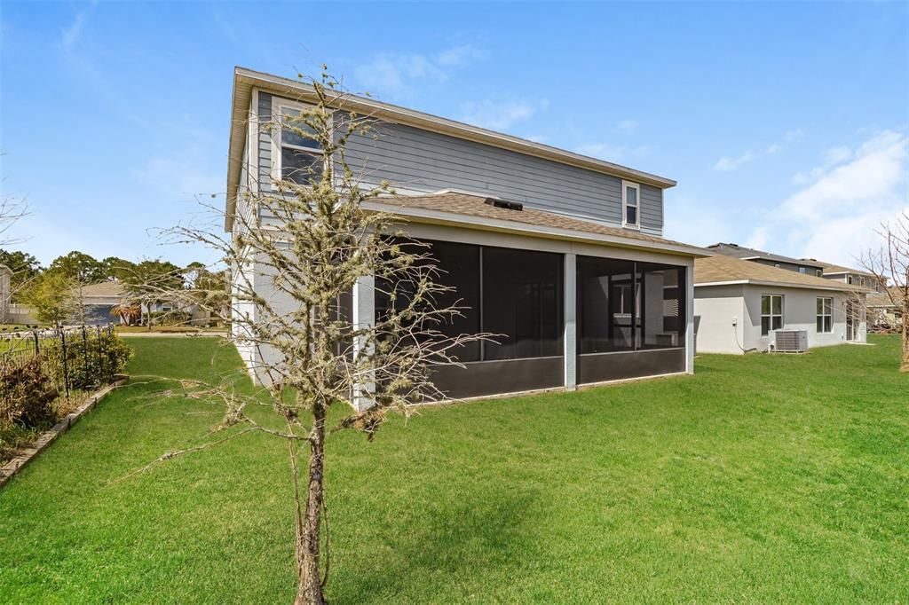 Active With Contract: $370,000 (5 beds, 3 baths, 3071 Square Feet)