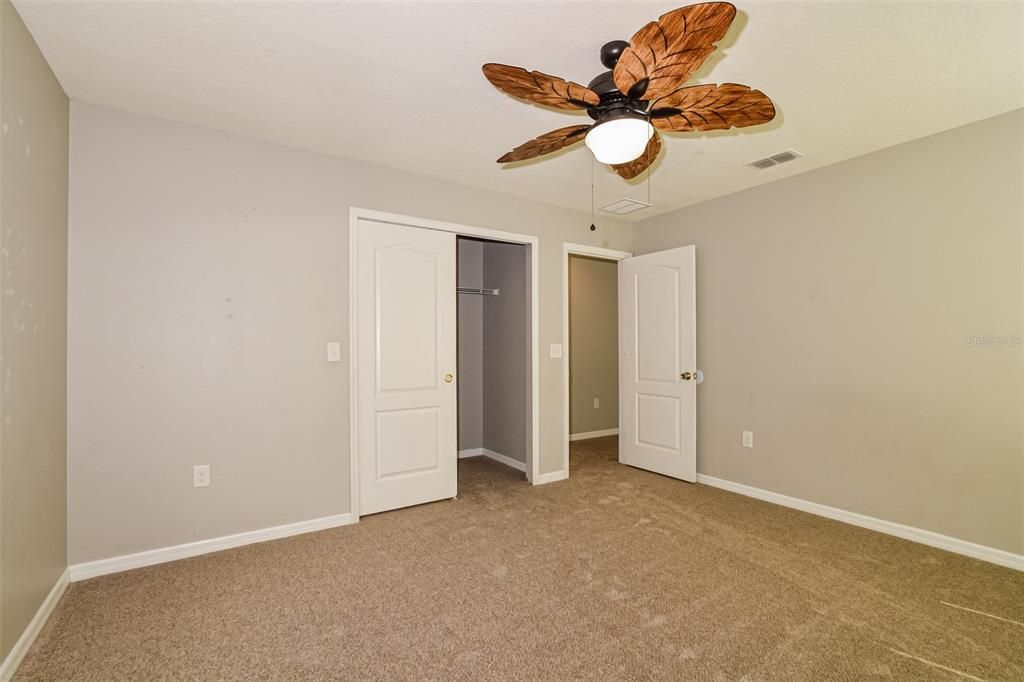 Active With Contract: $370,000 (5 beds, 3 baths, 3071 Square Feet)