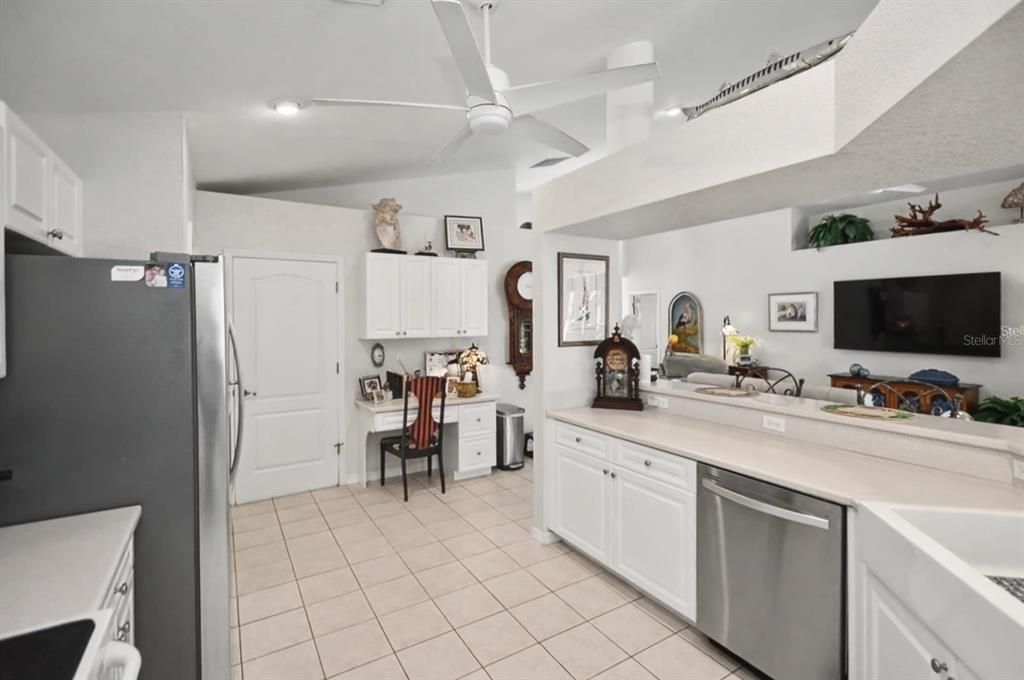 Active With Contract: $440,000 (3 beds, 2 baths, 1744 Square Feet)
