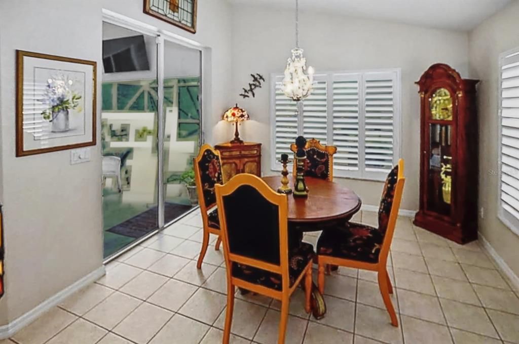 Active With Contract: $440,000 (3 beds, 2 baths, 1744 Square Feet)