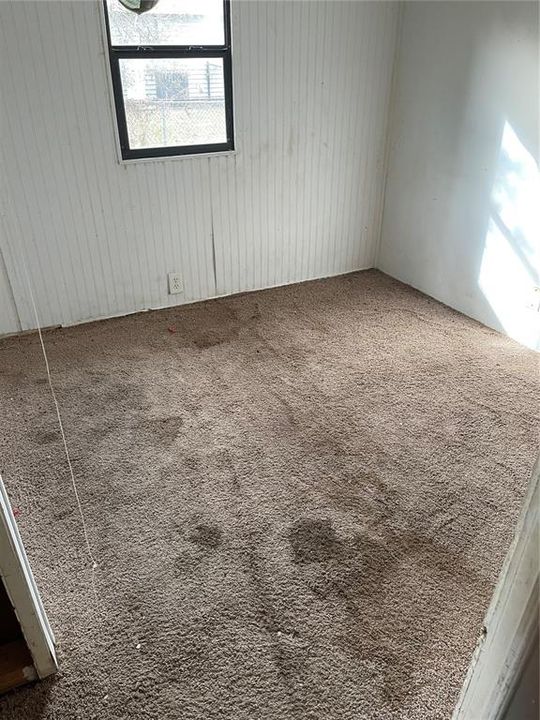 For Sale: $64,900 (2 beds, 1 baths, 684 Square Feet)