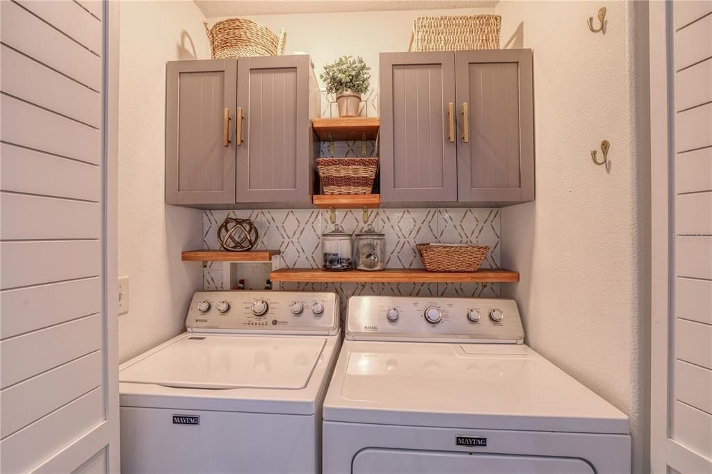 En Venta: $695,000 (3 camas, 3 baños, 1775 Pies cuadrados)