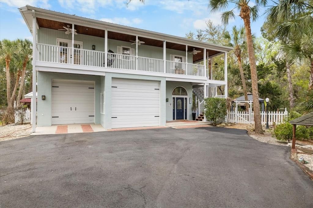 En Venta: $695,000 (3 camas, 3 baños, 1775 Pies cuadrados)