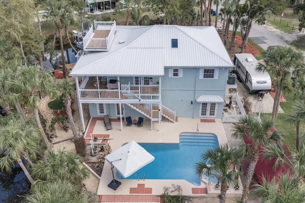 En Venta: $695,000 (3 camas, 3 baños, 1775 Pies cuadrados)