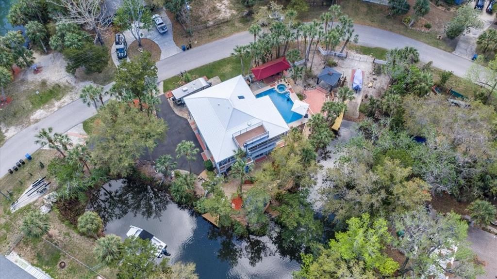 En Venta: $695,000 (3 camas, 3 baños, 1775 Pies cuadrados)