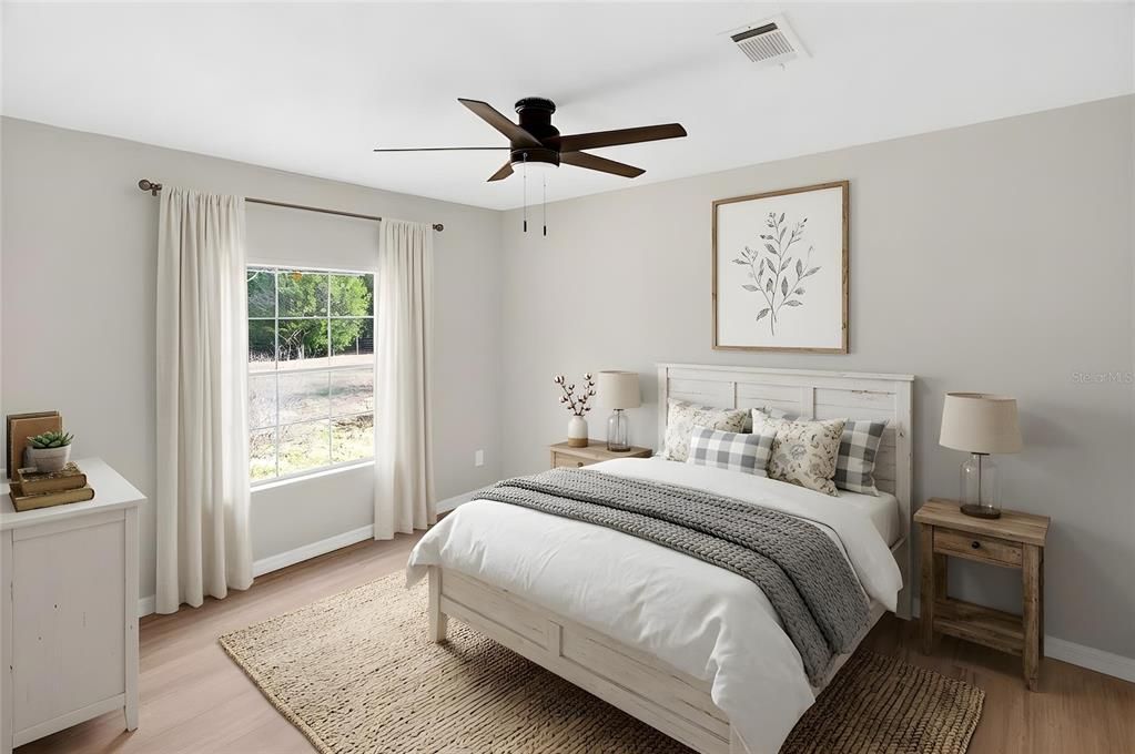 For Sale: $220,000 (3 beds, 2 baths, 1296 Square Feet)