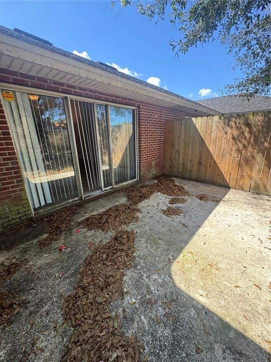 For Rent: $1,450 (3 beds, 2 baths, 1252 Square Feet)