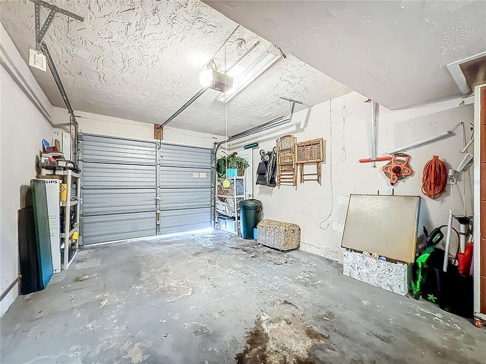 Activo con contrato: $239,900 (2 camas, 2 baños, 1124 Pies cuadrados)