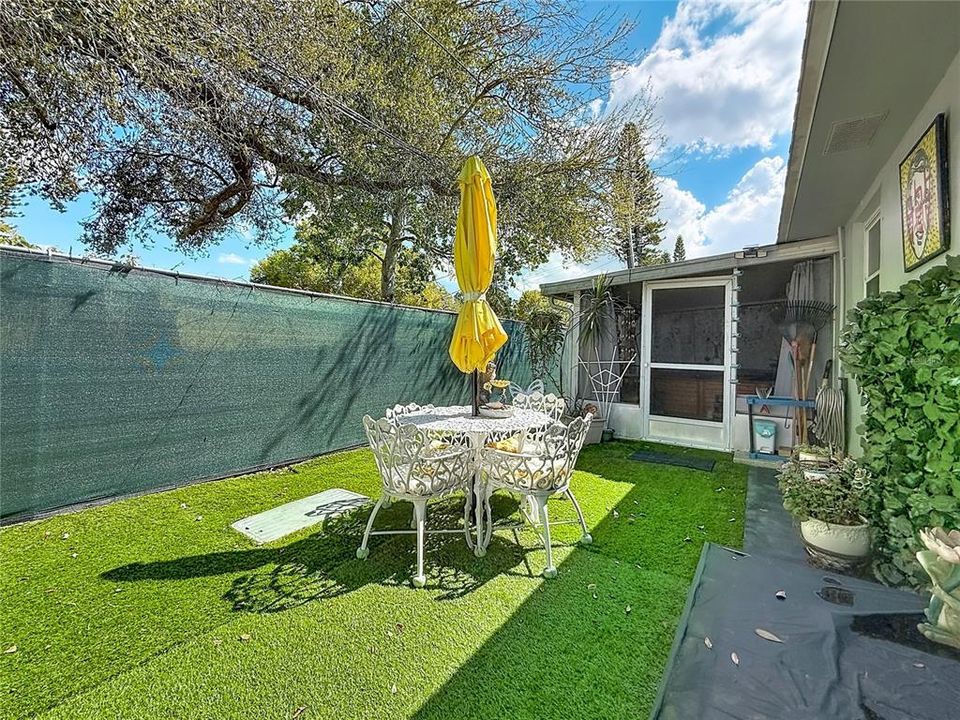 Activo con contrato: $239,900 (2 camas, 2 baños, 1124 Pies cuadrados)