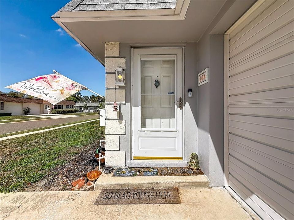 Activo con contrato: $239,900 (2 camas, 2 baños, 1124 Pies cuadrados)