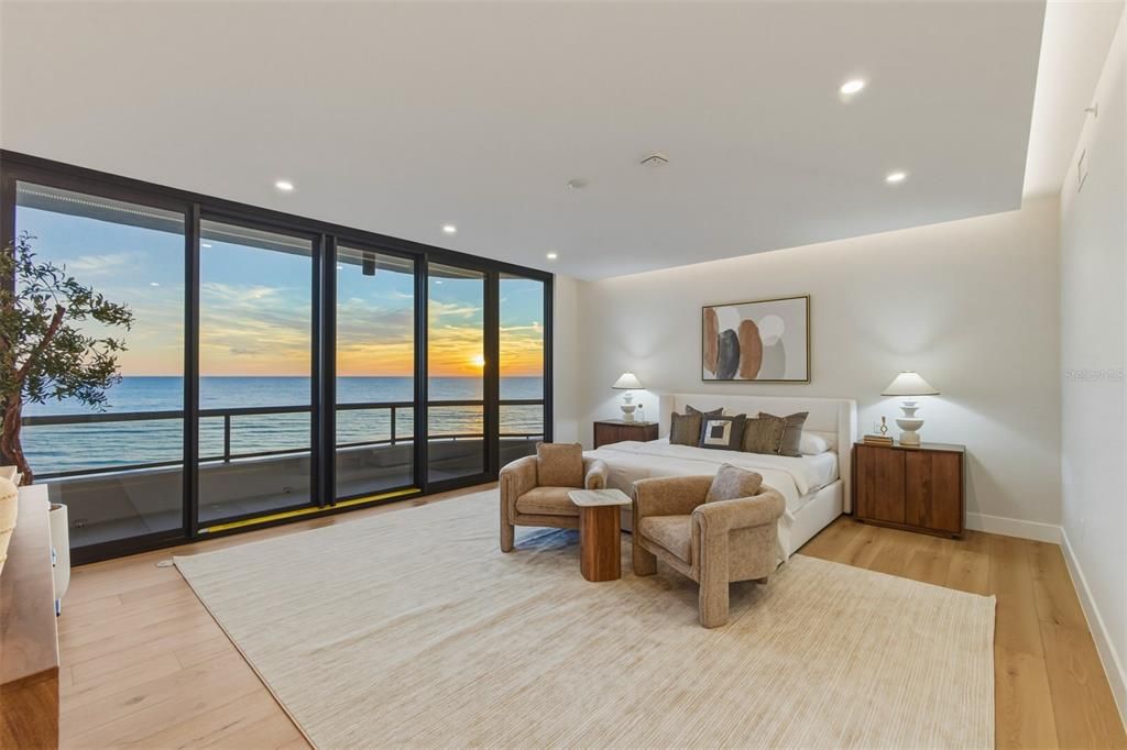 Active With Contract: $6,750,000 (3 beds, 3 baths, 3380 Square Feet)