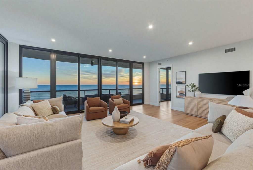 Active With Contract: $6,750,000 (3 beds, 3 baths, 3380 Square Feet)