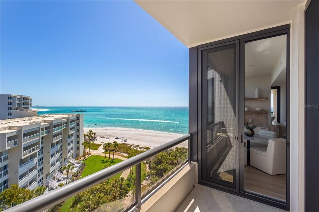 Active With Contract: $6,750,000 (3 beds, 3 baths, 3380 Square Feet)