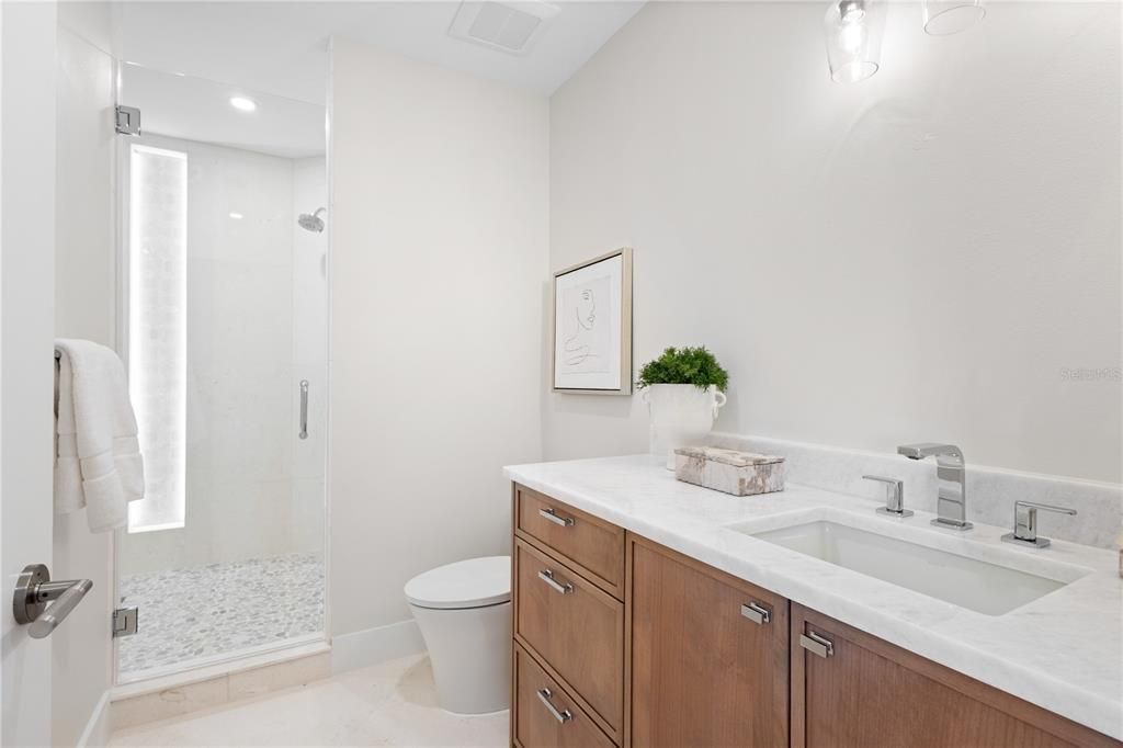 Active With Contract: $6,750,000 (3 beds, 3 baths, 3380 Square Feet)