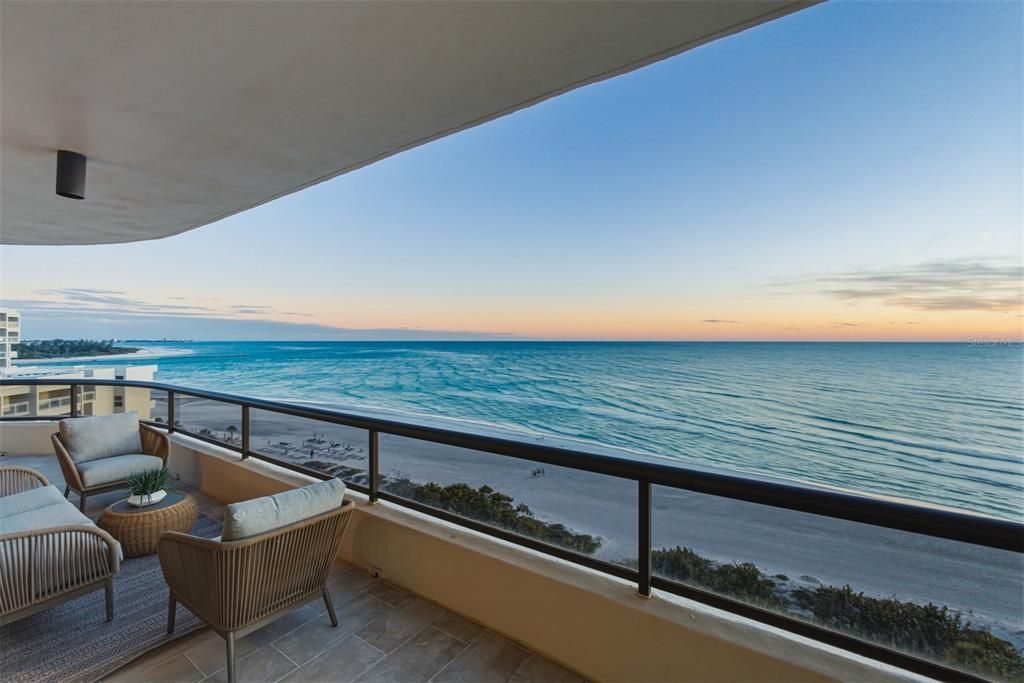 Active With Contract: $6,750,000 (3 beds, 3 baths, 3380 Square Feet)
