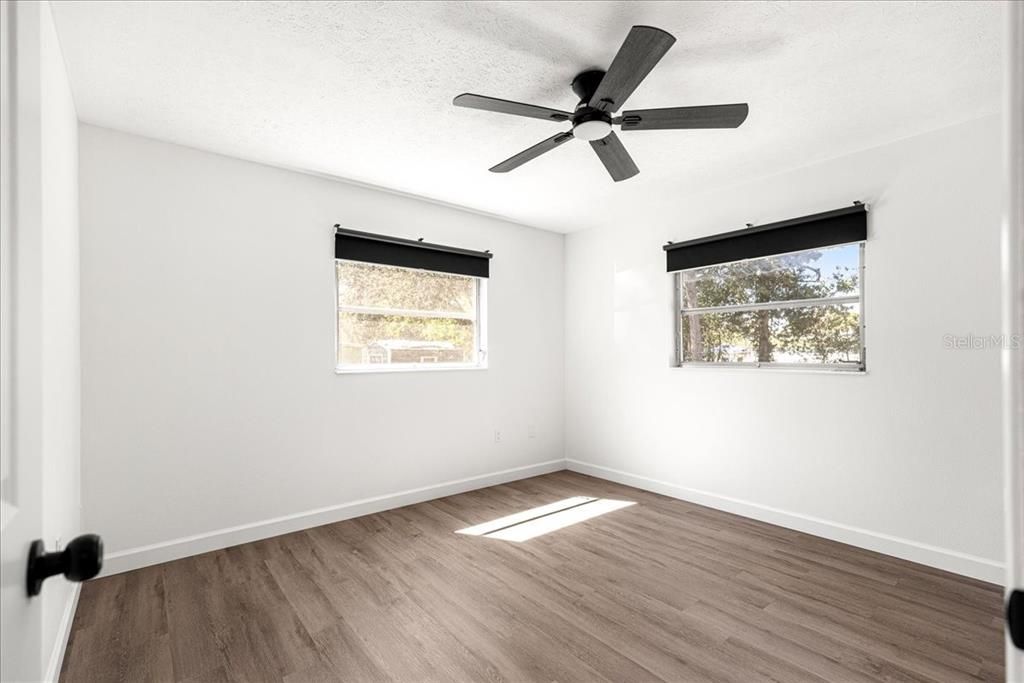 Activo con contrato: $239,000 (3 camas, 2 baños, 1239 Pies cuadrados)