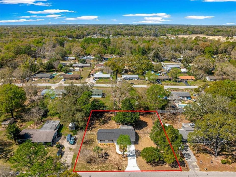 Activo con contrato: $239,000 (3 camas, 2 baños, 1239 Pies cuadrados)