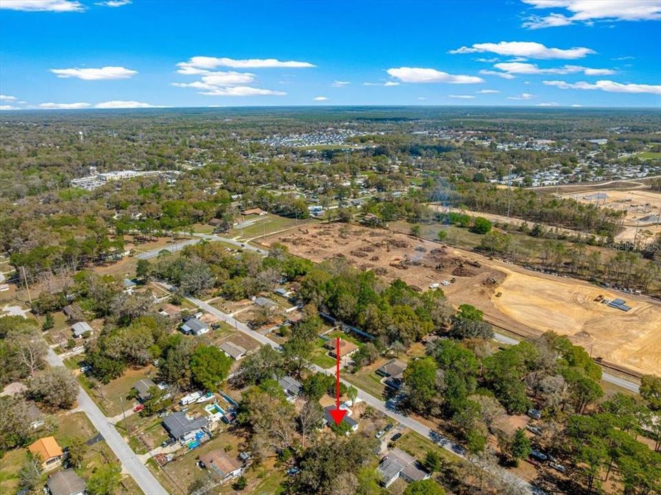 Activo con contrato: $239,000 (3 camas, 2 baños, 1239 Pies cuadrados)