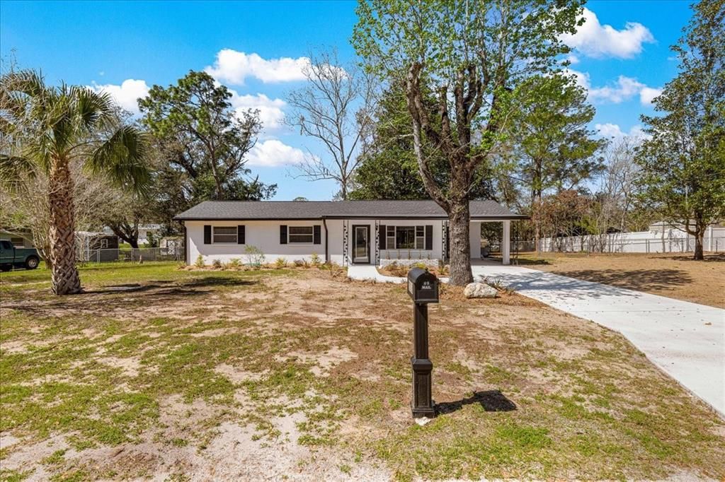 Activo con contrato: $239,000 (3 camas, 2 baños, 1239 Pies cuadrados)