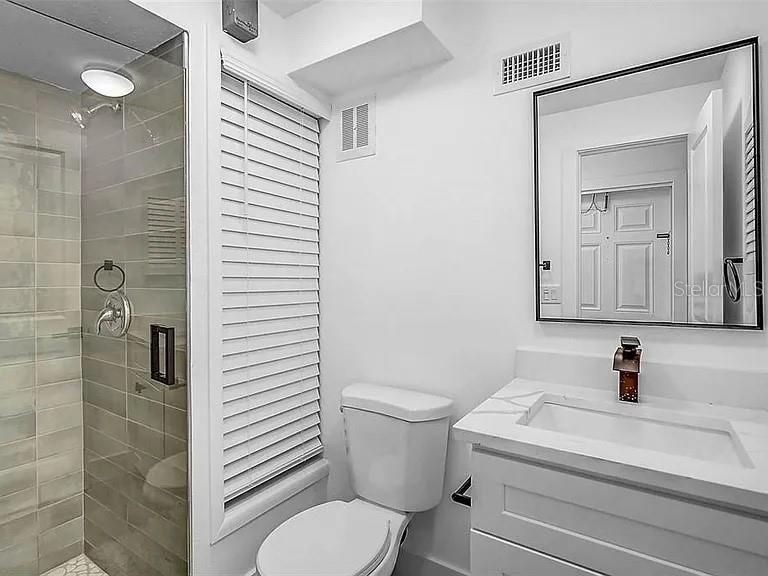 For Rent: $2,750 (2 beds, 2 baths, 1076 Square Feet)