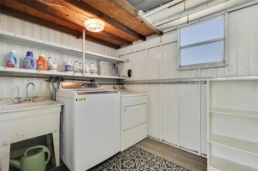 For Sale: $142,900 (2 beds, 2 baths, 960 Square Feet)