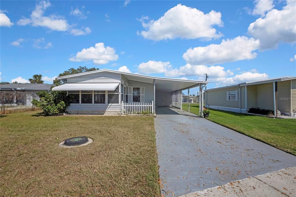 For Sale: $142,900 (2 beds, 2 baths, 960 Square Feet)